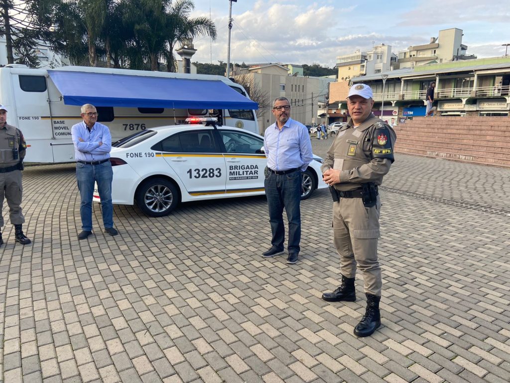 Brigada Militar De Flores Da Cunha Lan A Patrulha Comercial Comunit Ria