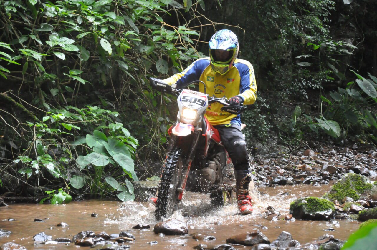 Moto Grupo Forasteiros da Trilha