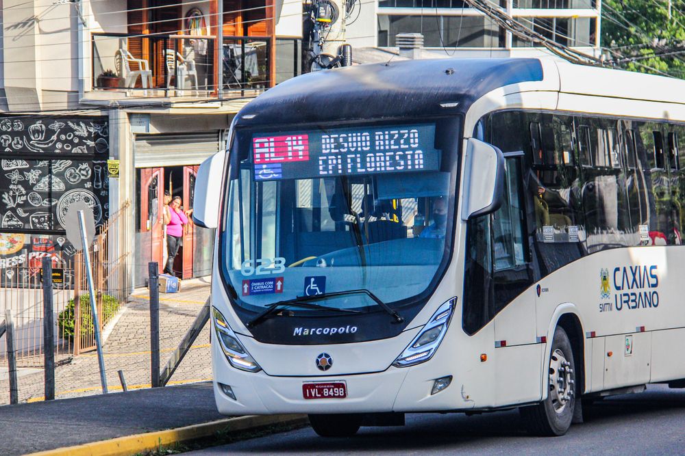 Itinerários de ônibus serão reduzidos devido às férias escolares, em Caxias do Sul